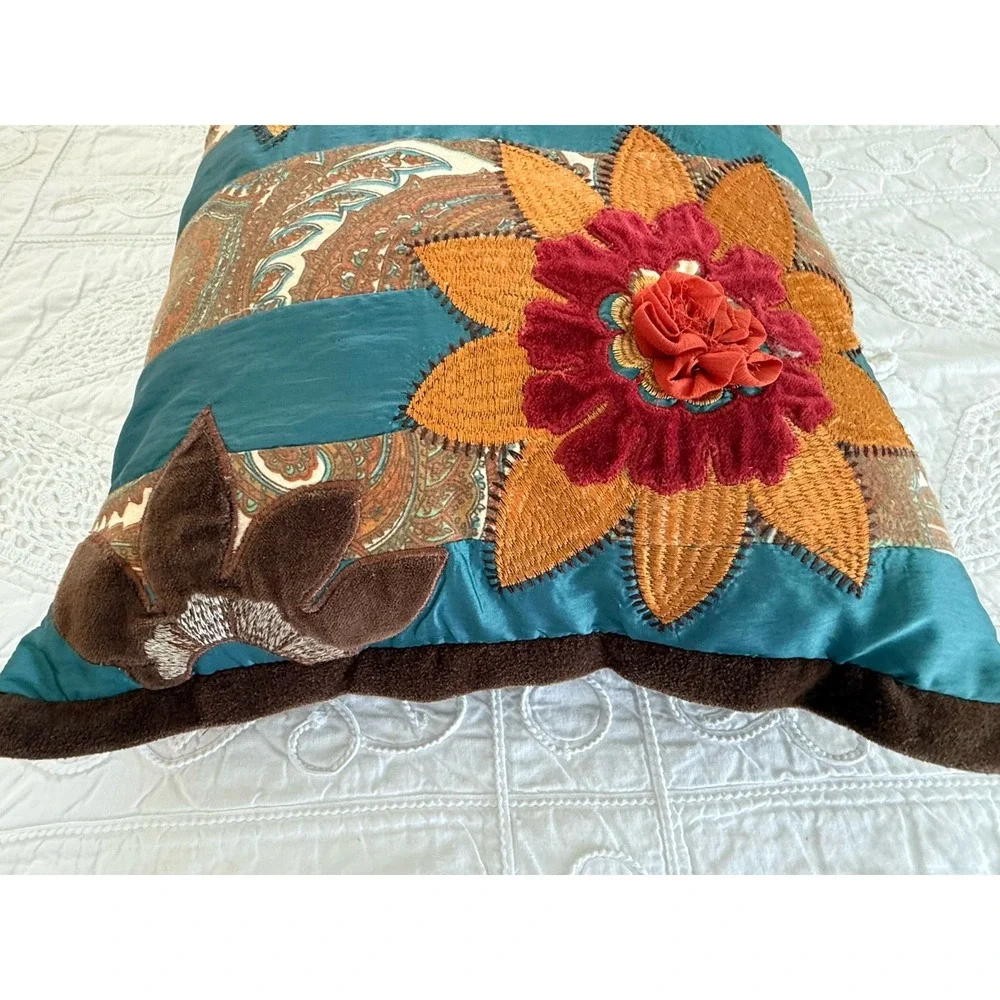 Pier‎ 1 Imports Vintage Boho Rosettes Appliqued Rectangle Throw Pillow 14X24 EUC